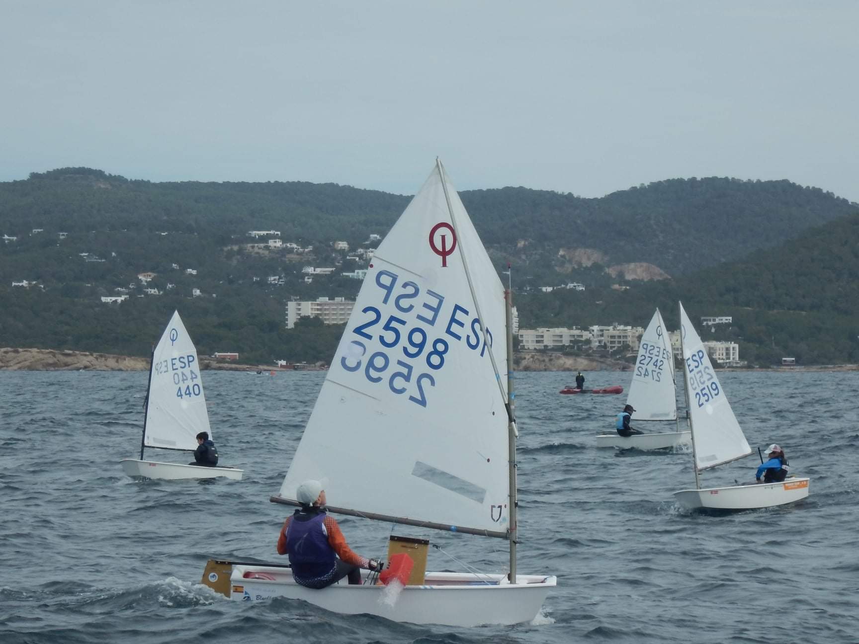 Comienza la Copa Federación de Vela para Optimist y Techno en Es Nàutic de Sant Antoni